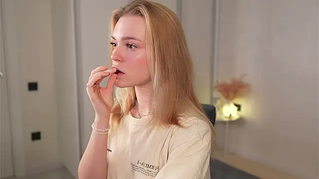 Cyberheart  online show from 9, 11, 2025