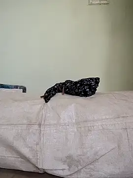 Desi Bhabi 01 online show from 6, 11, 2025