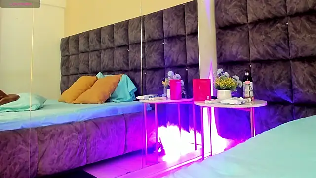 MeliissaAdamss online show from 6, 10, 2025