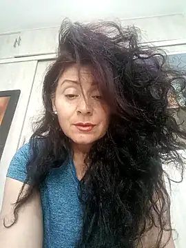 Snapshot of lunadicty chatting on 8, 5, 2026 lunadicty online show from 8, 5, 2026