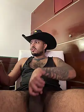 Snapshot of PapiStan chatting on 5, 4, 2026 PapiStan online show from 5, 4, 2026