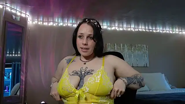 Snapshot of mavismable chatting on 5, 4, 2026 mavismable online show from 5, 4, 2026