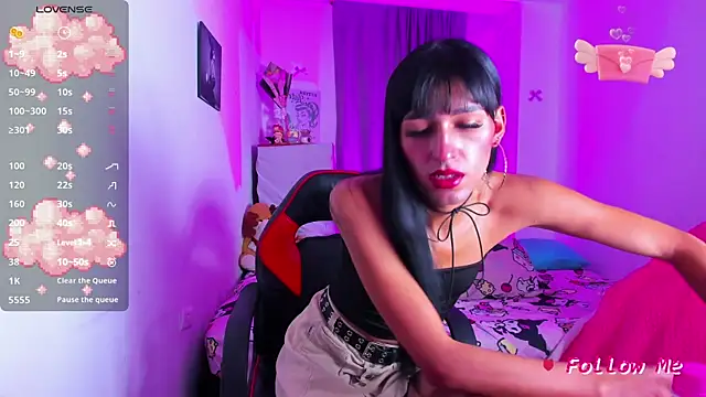 Snapshot of SkylerBennet chatting on 6, 4, 2026 SkylerBennet online show from 6, 4, 2026