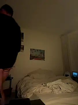 Snapshot of Chaud06_french chatting on 4, 11, 2025 Chaud06 french online show from 4, 11, 2025