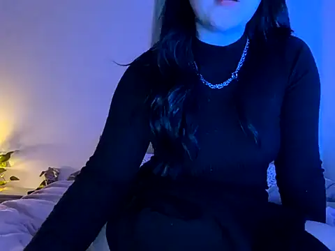 Snapshot of MoonlitLust chatting on 13, 3, 2026 MoonlitLust online show from 13, 3, 2026