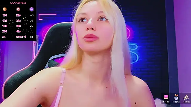 Snapshot of AlessiaCroft chatting on 17, 3, 2026 AlessiaCroft online show from 17, 3, 2026