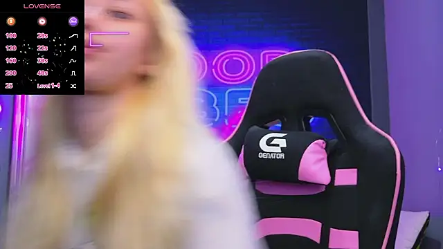 Snapshot of AlessiaCroft chatting on 24, 3, 2026 AlessiaCroft online show from 24, 3, 2026