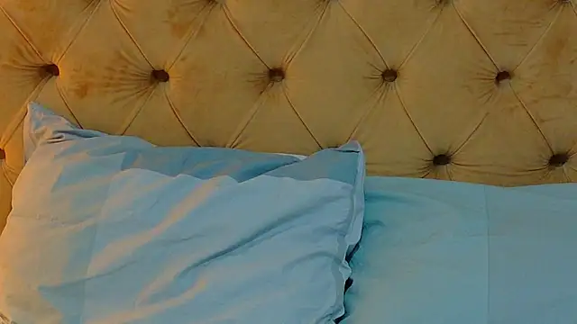 Snapshot of AlessiaCroft chatting on 18, 4, 2026 AlessiaCroft online show from 18, 4, 2026