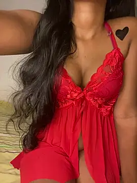 Snapshot of selena_mia chatting on 10, 4, 2026 selena mia online show from 10, 4, 2026
