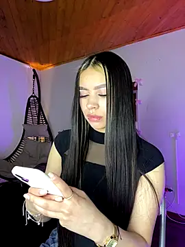 Snapshot of Cristina_pinkk chatting on 2, 10, 2025 Cristina pinkk online show from 2, 10, 2025