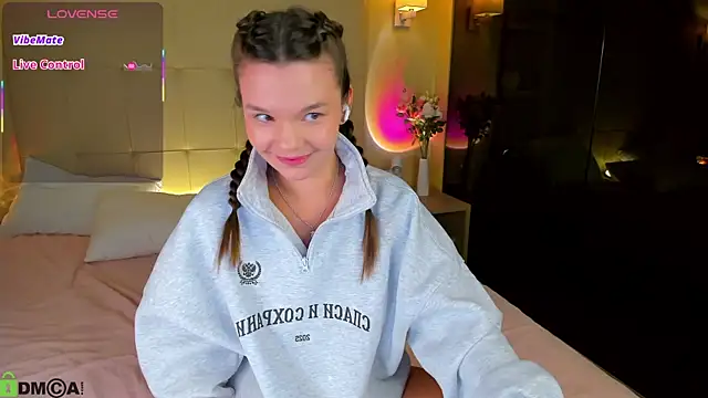 Snapshot of Sowetly chatting on 15, 11, 2025 Sowetly online show from 15, 11, 2025