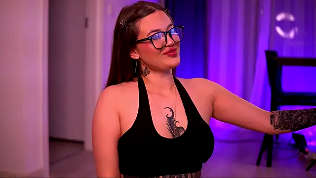 AryaDeluna online show from 24, 10, 2025