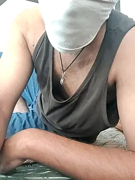 Snapshot of Brown69_guy chatting on 26, 7, 2026 Brown69 guy online show from 26, 7, 2026