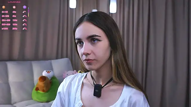 Snapshot of CupSizeGirl chatting on 27, 9, 2025 CupSizeGirl online show from 27, 9, 2025