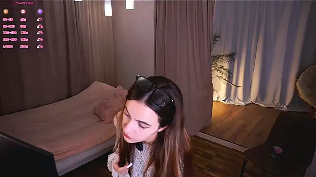 Snapshot of CupSizeGirl chatting on 3, 11, 2025 CupSizeGirl online show from 3, 11, 2025