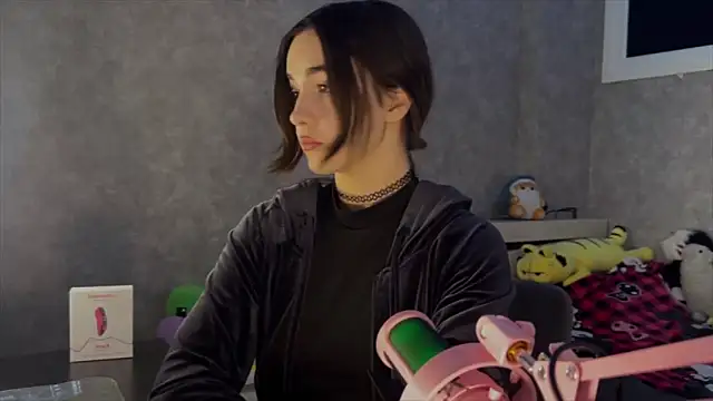 Snapshot of CupSizeGirl chatting on 16, 2, 2026 CupSizeGirl online show from 16, 2, 2026