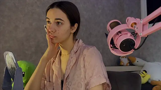 Snapshot of CupSizeGirl chatting on 22, 2, 2026 CupSizeGirl online show from 22, 2, 2026