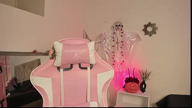 Paprika  online show from 22, 10, 2025