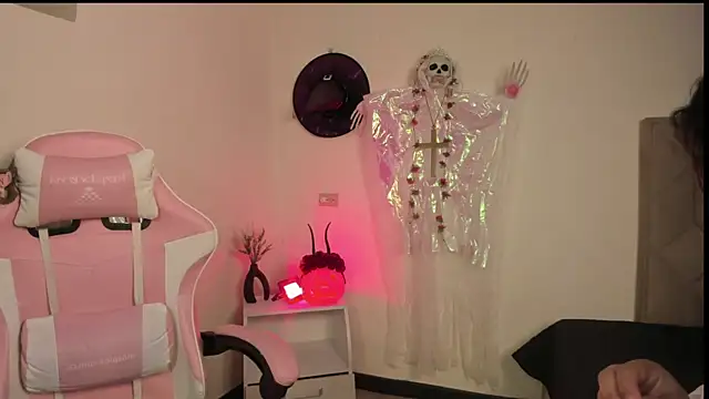 Paprika  online show from 3, 11, 2025