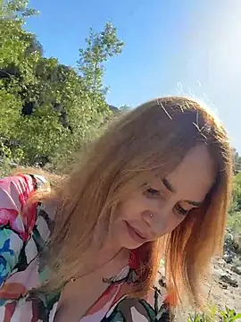 Snapshot of O-Eva chatting on 26, 4, 2026 O-Eva online show from 26, 4, 2026