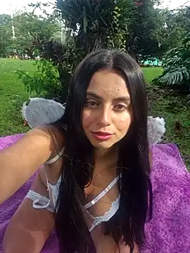 Lunaluxe1001 online show from 24, 10, 2025