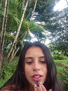 Snapshot of Lunaluxe1001 chatting on 11, 11, 2025 Lunaluxe1001 online show from 11, 11, 2025