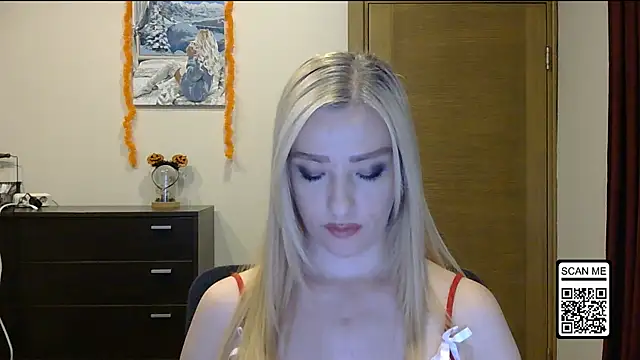 Wild Silk Desire online show from 1, 11, 2025