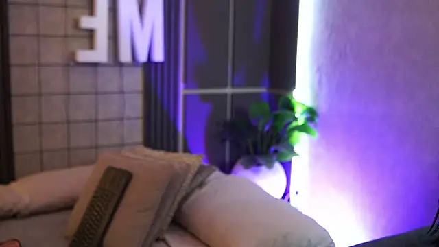 Snapshot of Susan_wall chatting on 4, 3, 2026 Susan wall online show from 4, 3, 2026