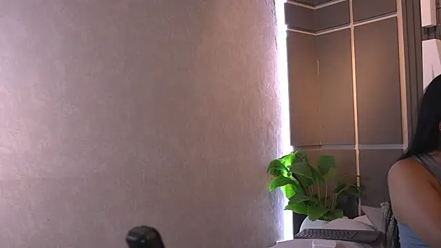 Snapshot of Susan_wall chatting on 14, 4, 2026 Susan wall online show from 14, 4, 2026