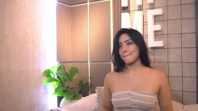 Snapshot of Susan_wall chatting on 16, 4, 2026 Susan wall online show from 16, 4, 2026