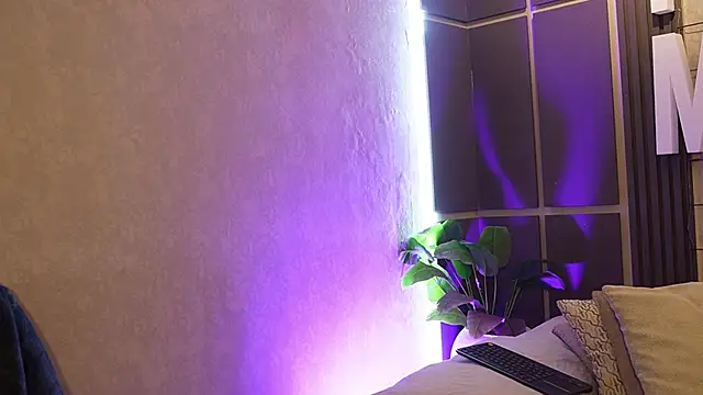 Snapshot of Susan_wall chatting on 22, 4, 2026 Susan wall online show from 22, 4, 2026