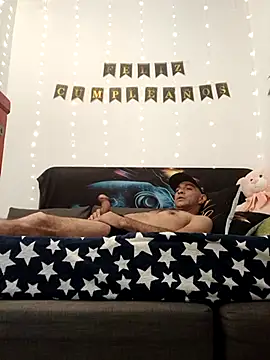 Snapshot of hotCOUPLEPETRA chatting on 3, 4, 2026 hotCOUPLEPETRA online show from 3, 4, 2026