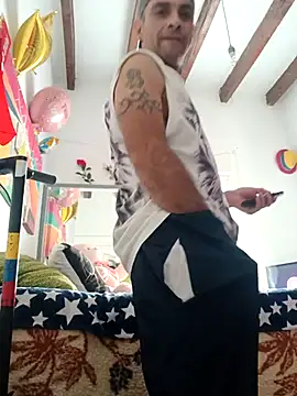 Snapshot of hotCOUPLEPETRA chatting on 9, 4, 2026 hotCOUPLEPETRA online show from 9, 4, 2026