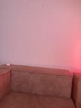 Snapshot of alissradiante1 chatting on 14, 3, 2026 alissradiante1 online show from 14, 3, 2026