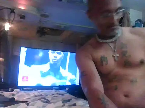 Snapshot of badboy2u2025 chatting on 3, 4, 2026 badboy2u2025 online show from 3, 4, 2026