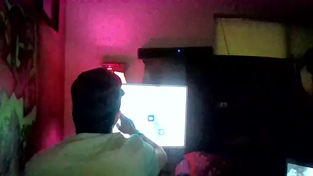 Snapshot of Gc-g chatting on 9, 10, 2025 Gc-g online show from 9, 10, 2025