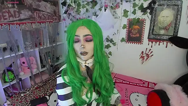 Snapshot of sarahminage_ chatting on 30, 10, 2025 sarahminage online show from 30, 10, 2025