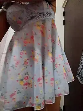 Snapshot of RoseLiveSL chatting on 15, 10, 2025 RoseLiveSL online show from 15, 10, 2025