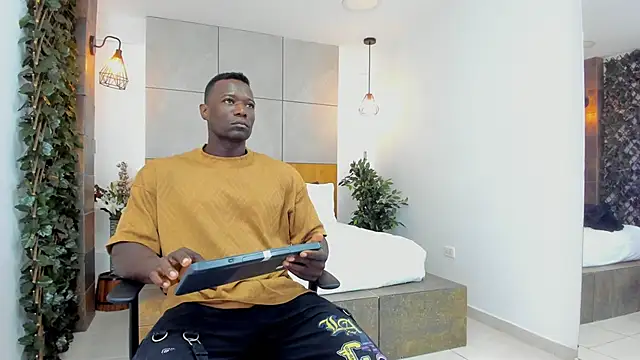 MarcusBlack  online show from 17, 12, 2025