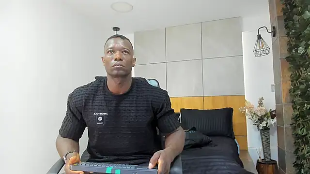 MarcusBlack  online show from 27, 2, 2026