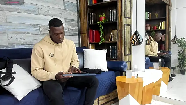 Snapshot of MarcusBlack_ chatting on 15, 5, 2026 MarcusBlack online show from 15, 5, 2026