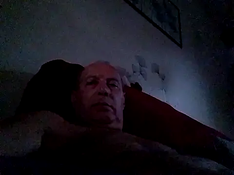 Snapshot of Vince072 chatting on 29, 7, 2026 Vince072 online show from 29, 7, 2026