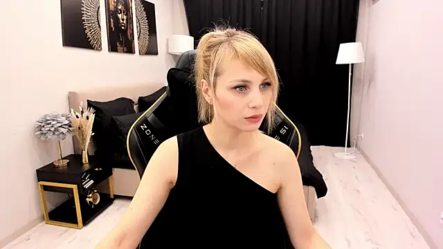 LindaSandy 1 online show from 8, 11, 2025