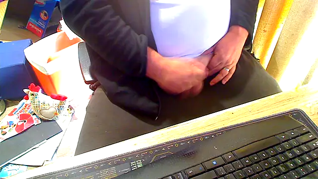 Snapshot of latexsub75 chatting on 27, 7, 2026 latexsub75 online show from 27, 7, 2026