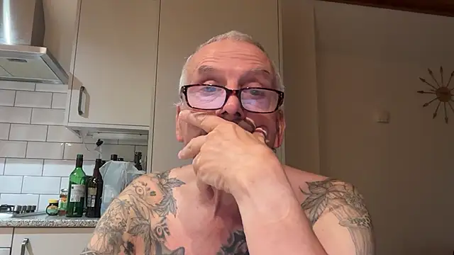 poggles online show from 18, 9, 2025