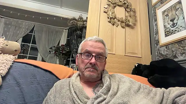 Snapshot of poggles chatting on 15, 3, 2026 poggles online show from 15, 3, 2026