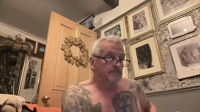 Snapshot of poggles chatting on 17, 3, 2026 poggles online show from 17, 3, 2026