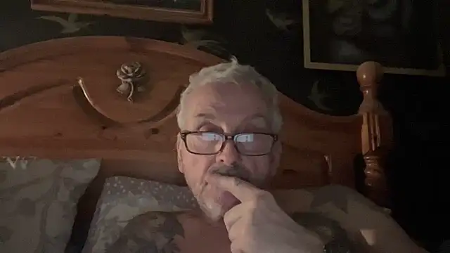 Snapshot of poggles chatting on 18, 3, 2026 poggles online show from 18, 3, 2026