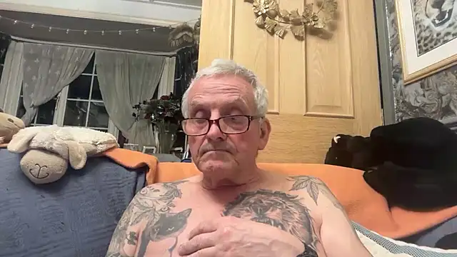 Snapshot of poggles chatting on 19, 3, 2026 poggles online show from 19, 3, 2026