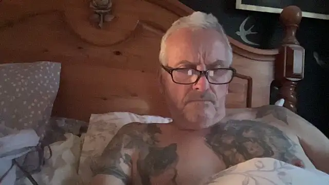 Snapshot of poggles chatting on 27, 4, 2026 poggles online show from 27, 4, 2026